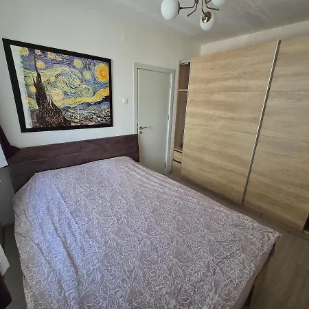 شقة Stylish 2br Retreat 5m Walk To Sea Garden & بورغاس